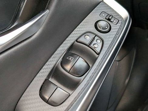 Used 2025 Nissan Sentra SR w/ Midnight Edition image 26