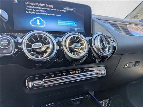 Certified 2025 Mercedes-Benz GLA 250 image 13