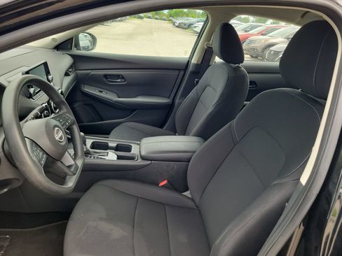 Used 2025 Nissan Sentra S FWD image 14