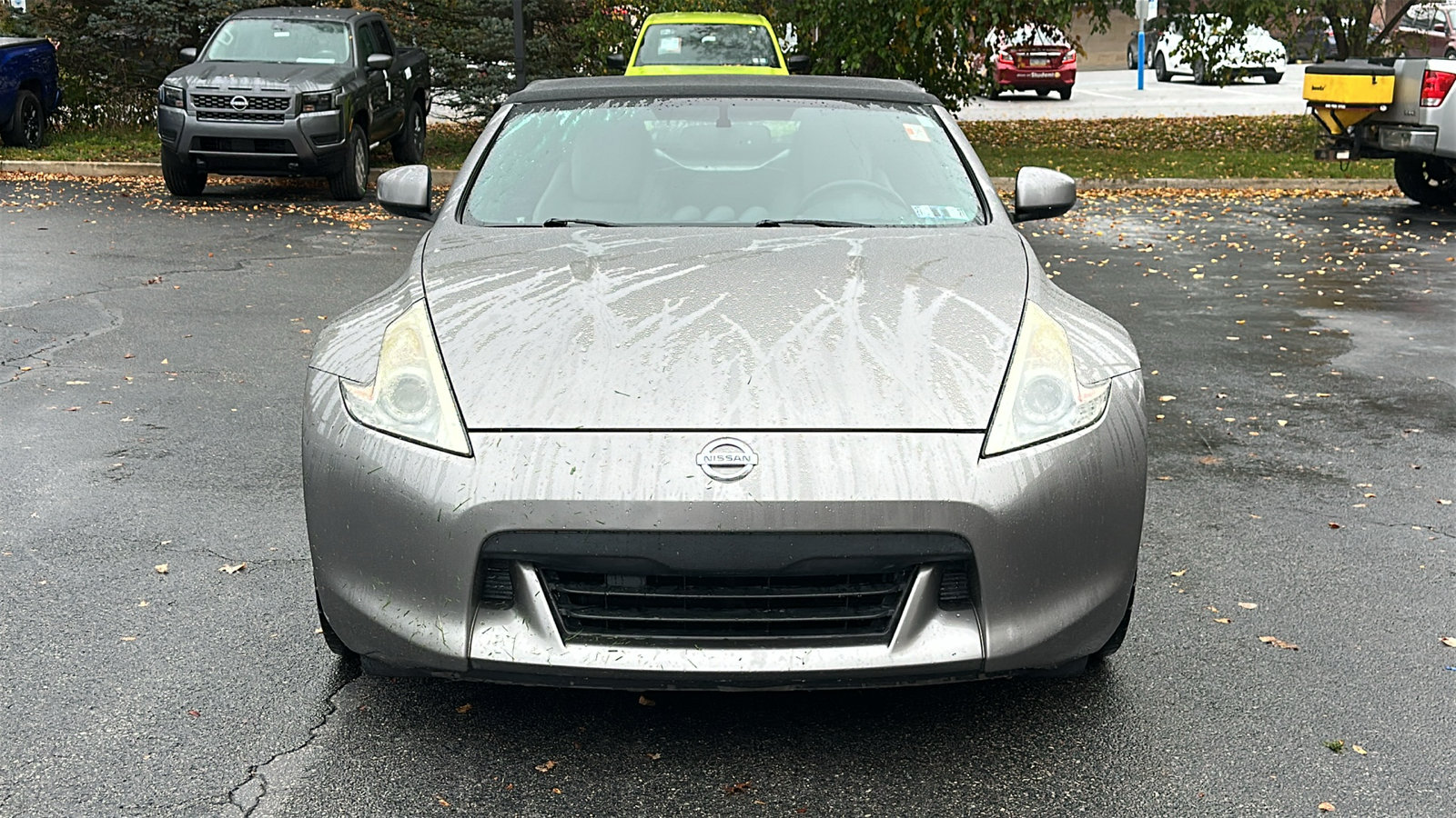 Used 2010 Nissan 370Z Touring RWD image 3