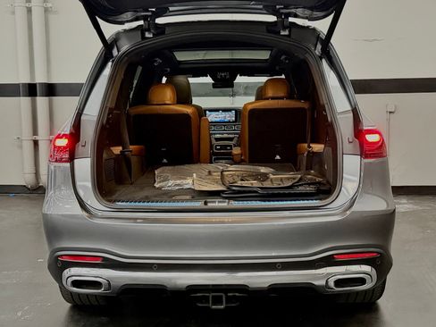 Used 2025 Mercedes-Benz GLS 450 4MATIC image 15