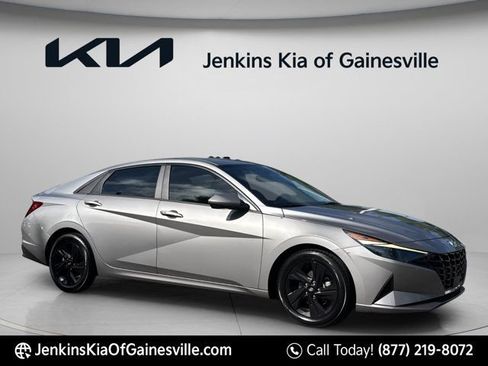 Used 2021 Hyundai Elantra SEL w/ Convenience Package FWD image 1