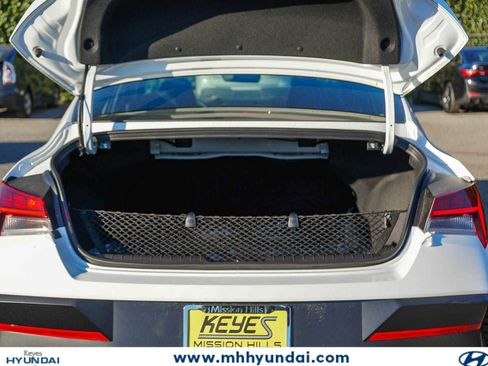 New 2026 Hyundai Elantra SEL Sport FWD image 12