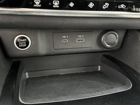Certified 2021 Nissan Rogue SV image 19