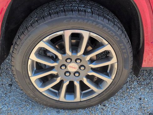 Certified 2023 GMC Acadia Denali FWD image 11
