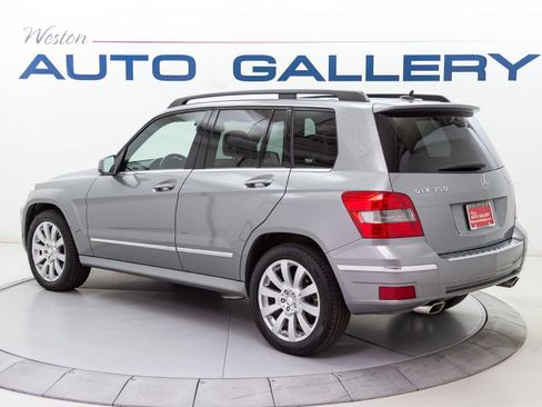 Used 2012 Mercedes-Benz GLK 350 4MATIC image 3