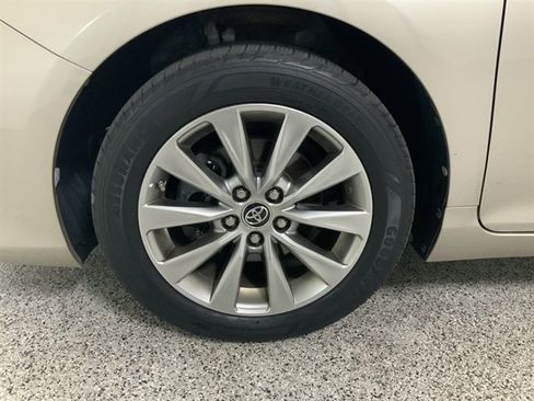 Used 2016 Toyota Camry XLE w/ Protection Package (Q2) FWD image 9