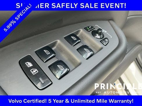 Certified 2024 Volvo XC90 B5 Plus AWD/4WD image 29