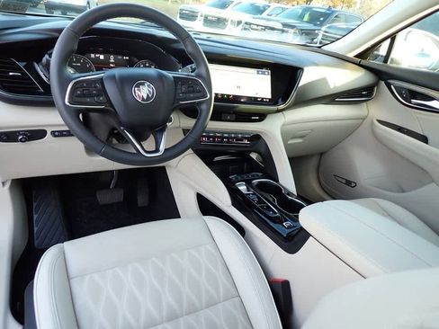 Certified 2022 Buick Envision Avenir w/ Technology Package II image 16