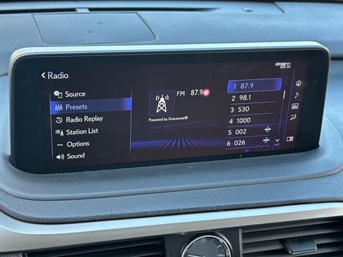 Used 2020 Lexus RX 350L Premium w/ Premium Package AWD/4WD image 18