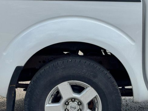 Used 2006 Nissan Frontier SE w/ (P01) Power Pkg image 21