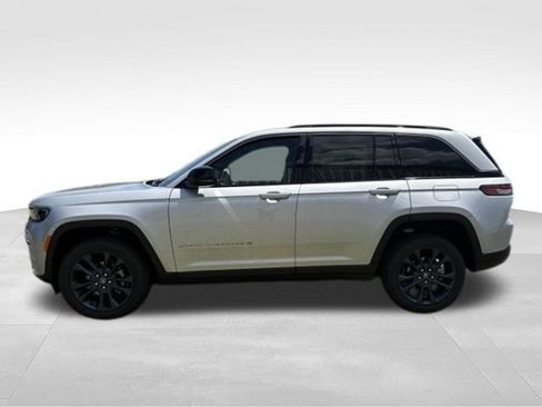 New 2026 Jeep Grand Cherokee Limited AWD/4WD image 14