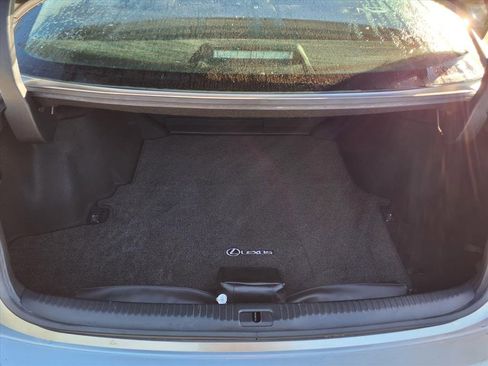 Used 2016 Lexus IS 200t image 21