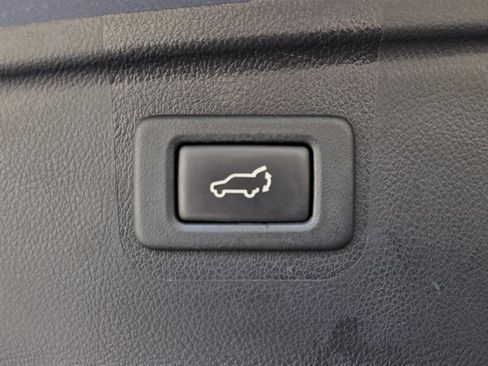 Used 2015 Subaru Outback 2.5i Limited AWD/4WD image 12