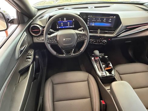 Certified 2026 Chevrolet Trax RS w/ Driver Confidence Package FWD image 7