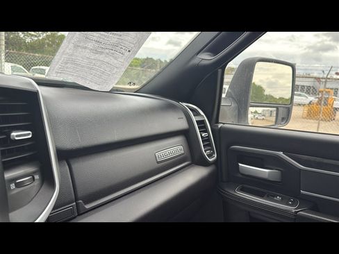 Used 2024 RAM 2500 Big Horn image 17