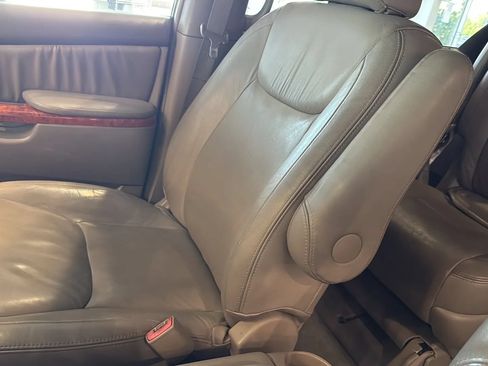 Used 2006 Toyota Sienna XLE Limited w/ XLE Limited Pkg 2 AWD/4WD image 29