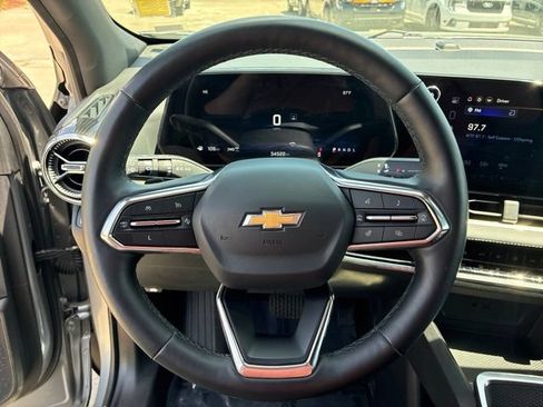Used 2025 Chevrolet Equinox LT w/ Convenience Package II AWD/4WD image 28