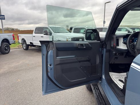 New 2025 Ford Bronco Heritage Edition image 16