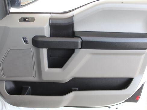 Used 2018 Ford F150 XL w/ Equipment Group 101A Mid AWD/4WD image 18