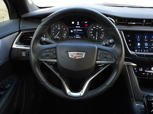 Certified 2023 Cadillac XT6 Premium Luxury w/ Technology Package image 10