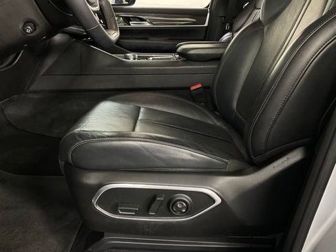 Used 2022 Jeep Wagoneer Series II w/ Rear Seat Video Group 1 AWD/4WD image 27