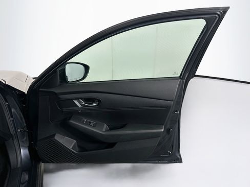 Used 2025 Honda Accord LX image 30