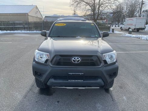 Used 2014 Toyota Tacoma 4x4 Access Cab image 3