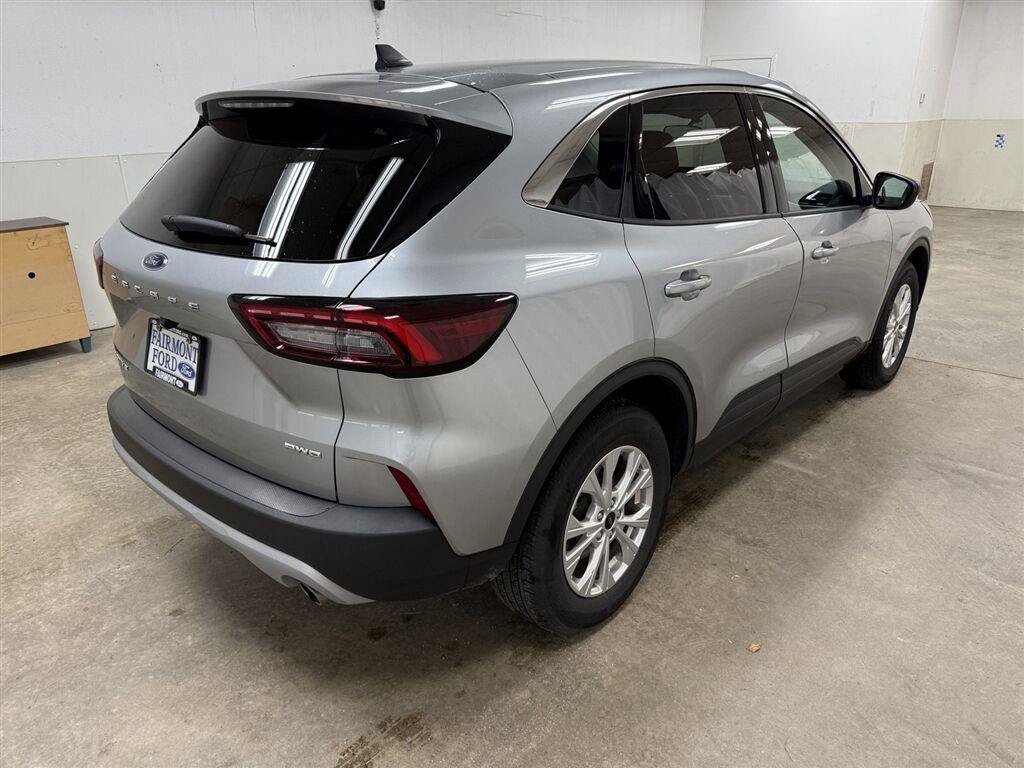 Used 2023 Ford Escape Active AWD/4WD image 7