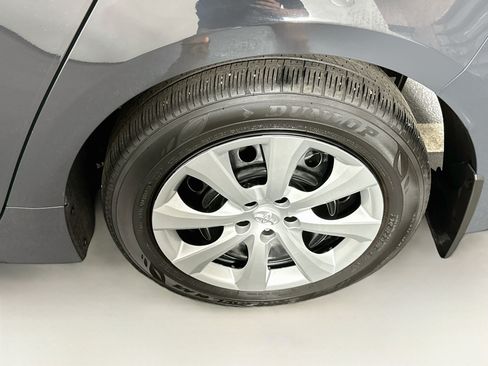 Used 2026 Toyota Corolla LE FWD image 11