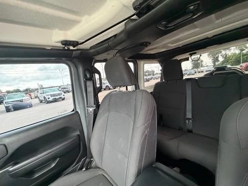 Used 2023 Jeep Wrangler Unlimited Sport AWD/4WD image 27