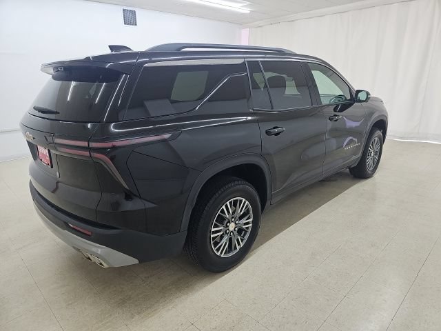 Used 2026 Chevrolet Traverse LT w/ Driver Confidence Package FWD image 4