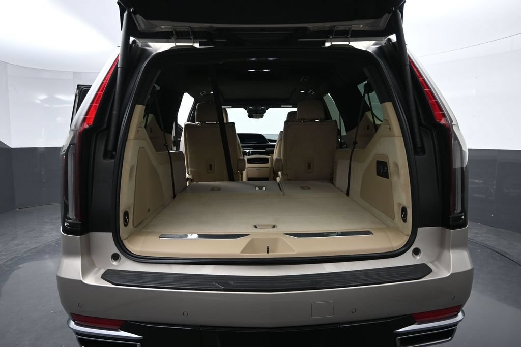 Certified 2024 Cadillac Escalade ESV Premium Luxury AWD/4WD image 20