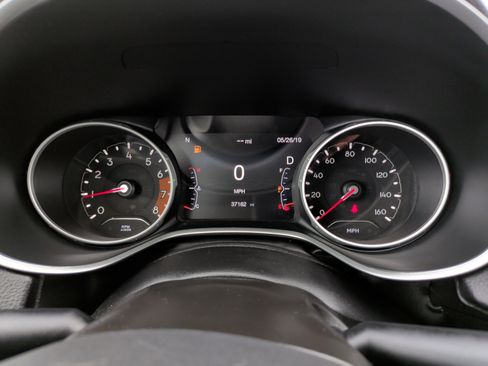 Used 2018 Jeep Compass Sport w/ Tech Group image 19