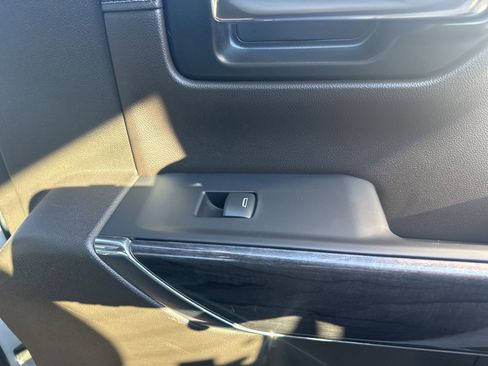 Used 2021 Chevrolet Silverado 1500 LTZ w/ Z71 Off-Road Package image 36