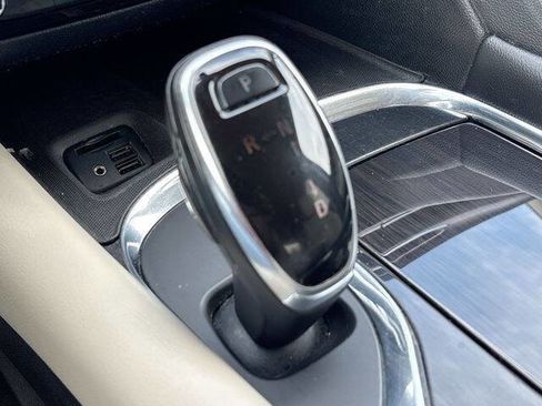 Used 2020 Buick Enclave Essence FWD image 16