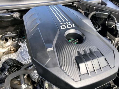 Used 2019 Kia Stinger Premium image 32