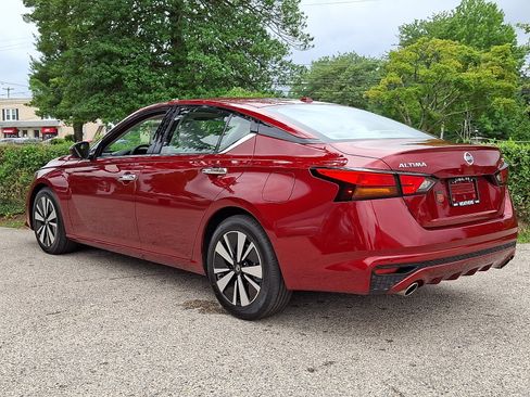 Used 2020 Nissan Altima 2.5 SV FWD image 4