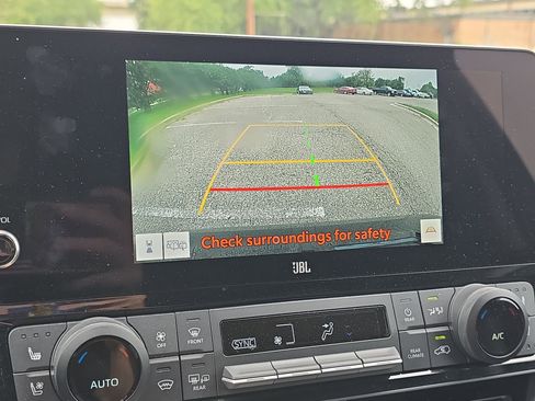 Used 2024 Toyota Grand Highlander Limited image 17