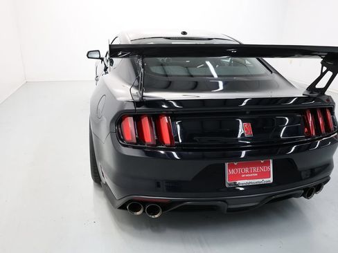 Used 2019 Ford Mustang Shelby GT350R w/ GT350R Equipment Group 920A RWD image 69