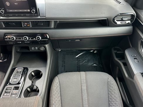 Certified 2025 Honda Pilot Sport image 28