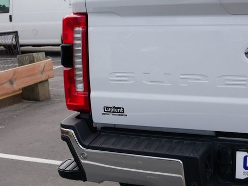 Used 2024 Ford F350 Lariat AWD/4WD image 5