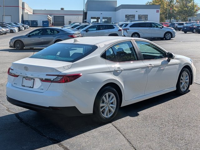 Used 2026 Toyota Camry LE FWD image 7