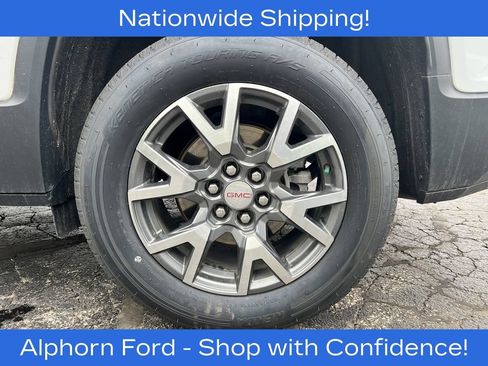 Used 2023 GMC Acadia SLT AWD/4WD image 39