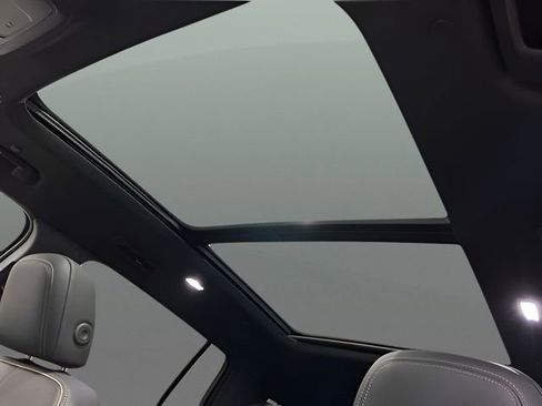 New 2026 Chevrolet Traverse High Country FWD image 26