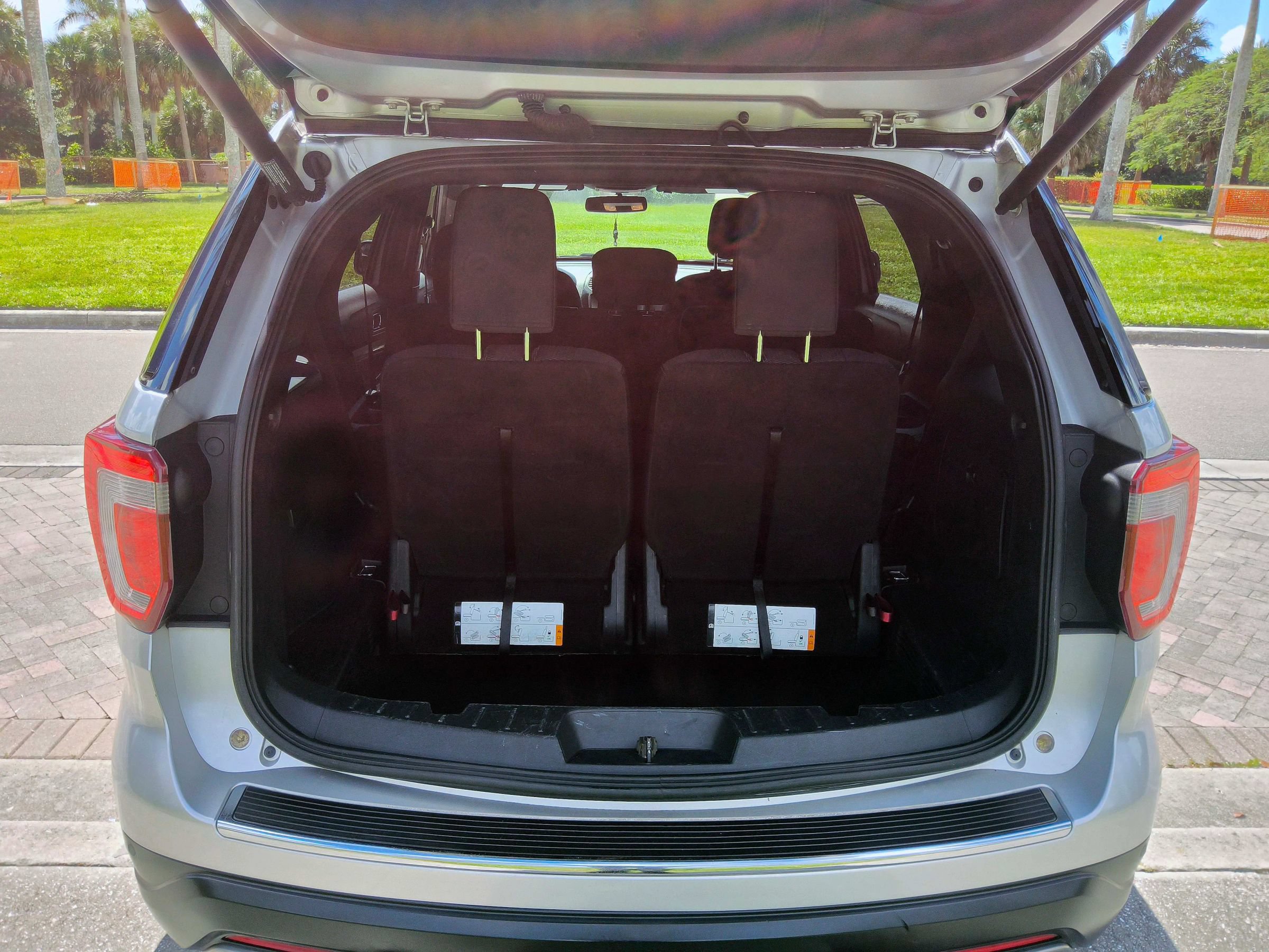 Used 2018 Ford Explorer XLT w/ Equipment Group 201A FWD image 48