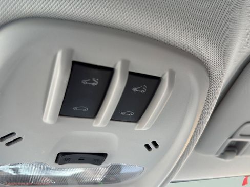 Used 2024 Chevrolet Trax ACTIV w/ Sunroof Package FWD image 19