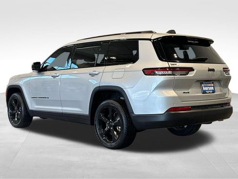 Used 2023 Jeep Grand Cherokee L Laredo AWD/4WD image 5