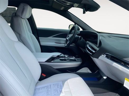 New 2025 Cadillac Lyriq Sport image 15