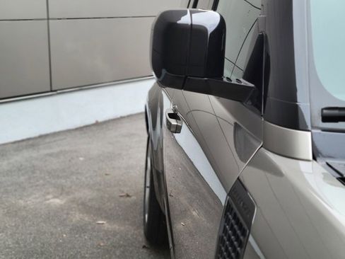 Used 2024 Land Rover Defender 130 X image 44